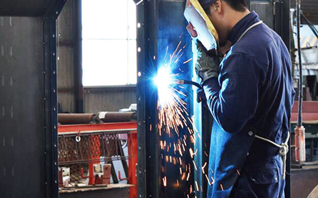 Each of our unique shelters is made by highly skilled craftsmen to satisfy the needs of our customers.