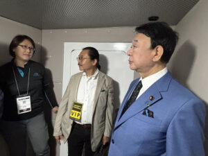 核シェルター「最後の砦」内にて、青山繁晴先生と古市昌一博士