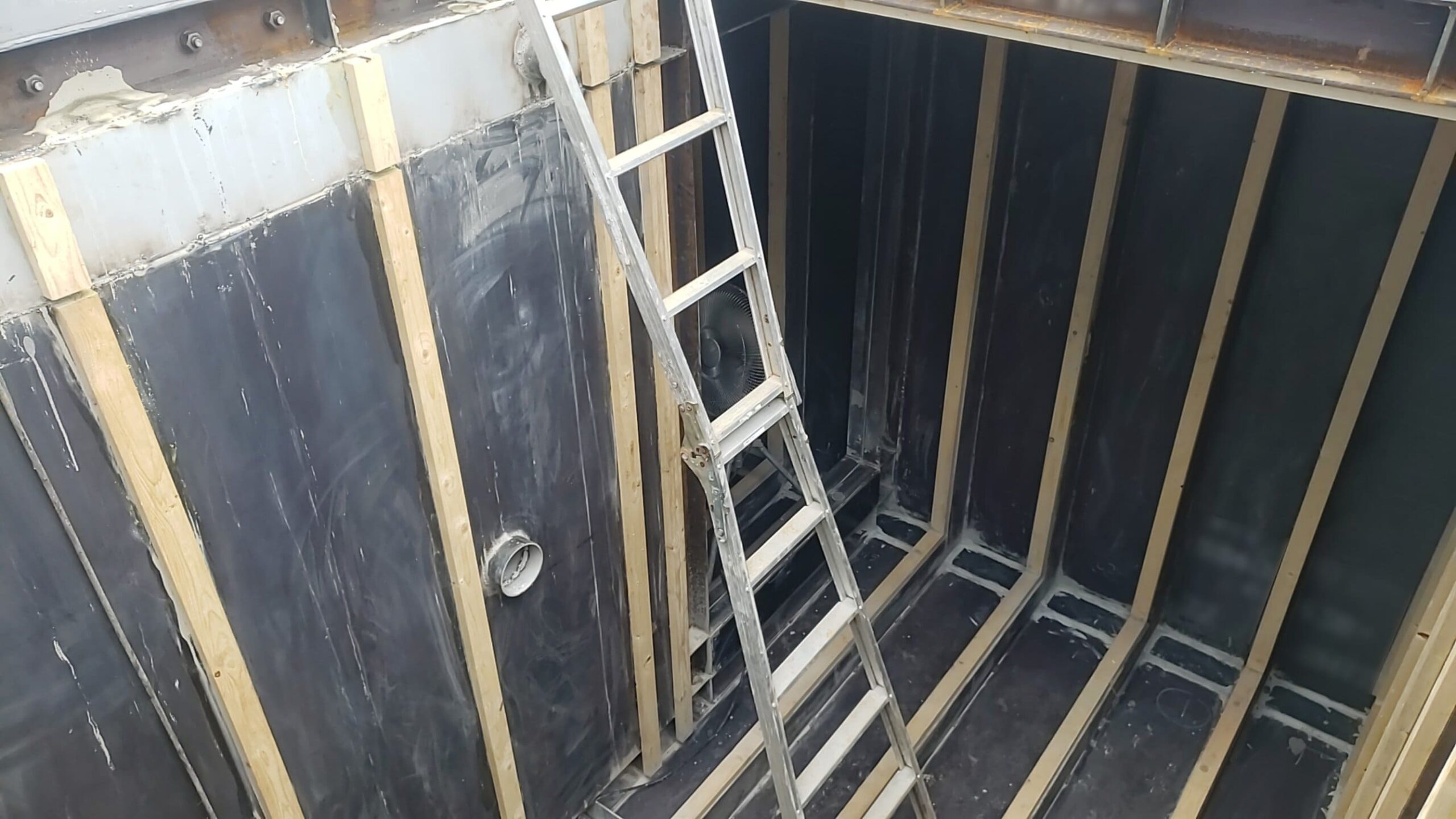 totigi-udsh-2510(2) 栃木県/地下シェルター/核シェルター/個人向けシェルター